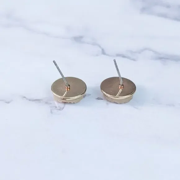 Pale Yellow & Gold Tone Unusual Stud Earrings 0.5" - Picture 6 of 9